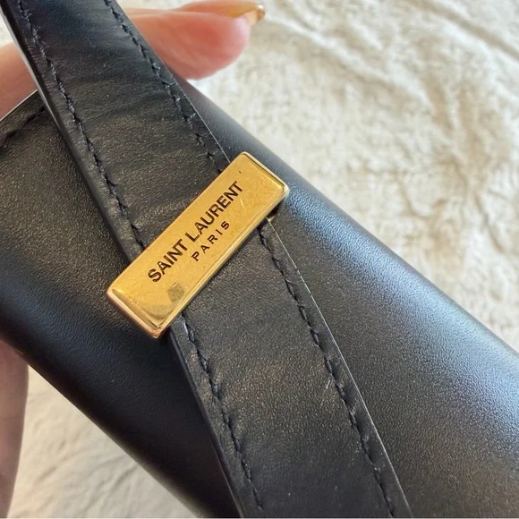 Saint Laurent Black Boston shoulder bag - Picture 6 of 14